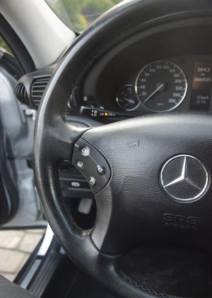 Mercedes-Benz Klasa C cena 15900 przebieg: 266930, rok produkcji 2005 z Dobczyce małe 497